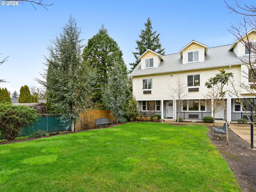 10845 E Burnside St, Portland, OR 97216 - #3