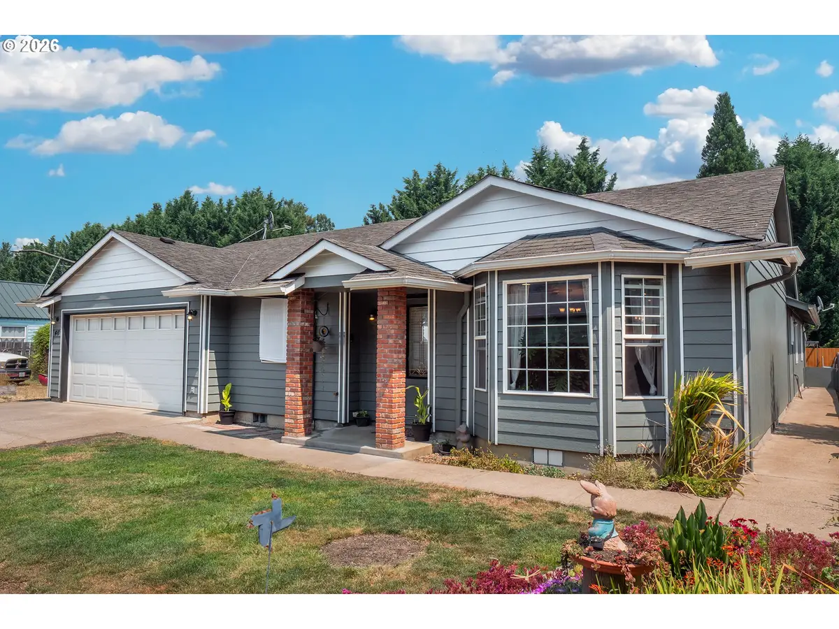 46 Karen Ct, Cottage Grove, OR 97424 - #1