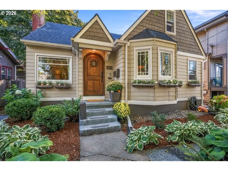 2612 SE 51st Ave, Portland, OR 97206 - #2