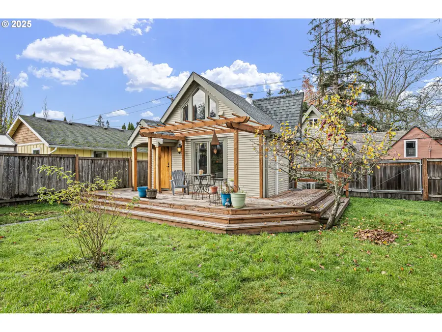 1747 Orchard Aly, Eugene, OR 97403 - Image #3