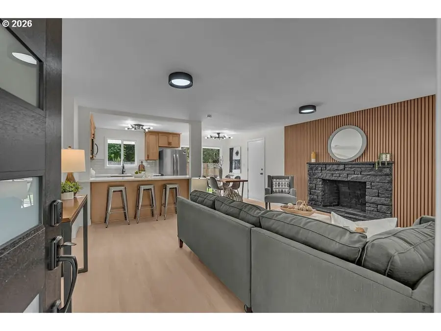 12020 SW 95th Ave, Tigard, OR 97223 - #2