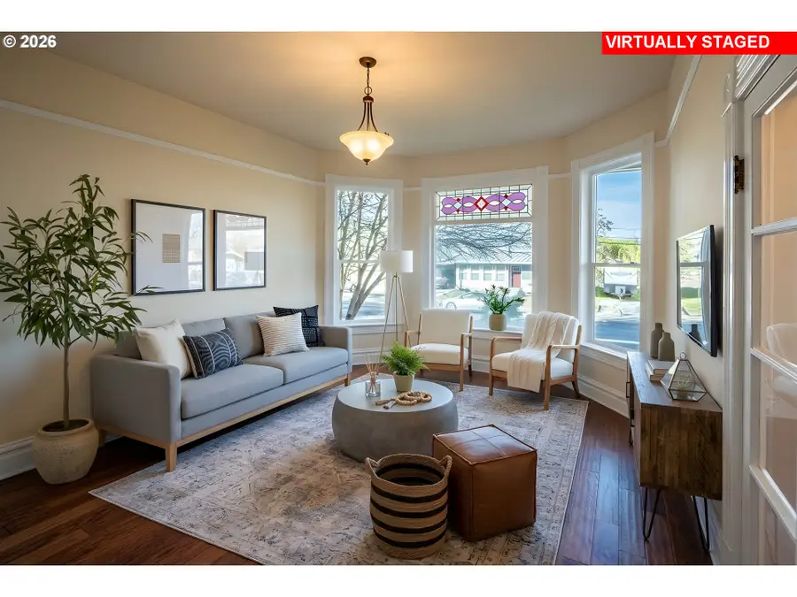 110 W 8th St, The Dalles, OR 97058 - #3