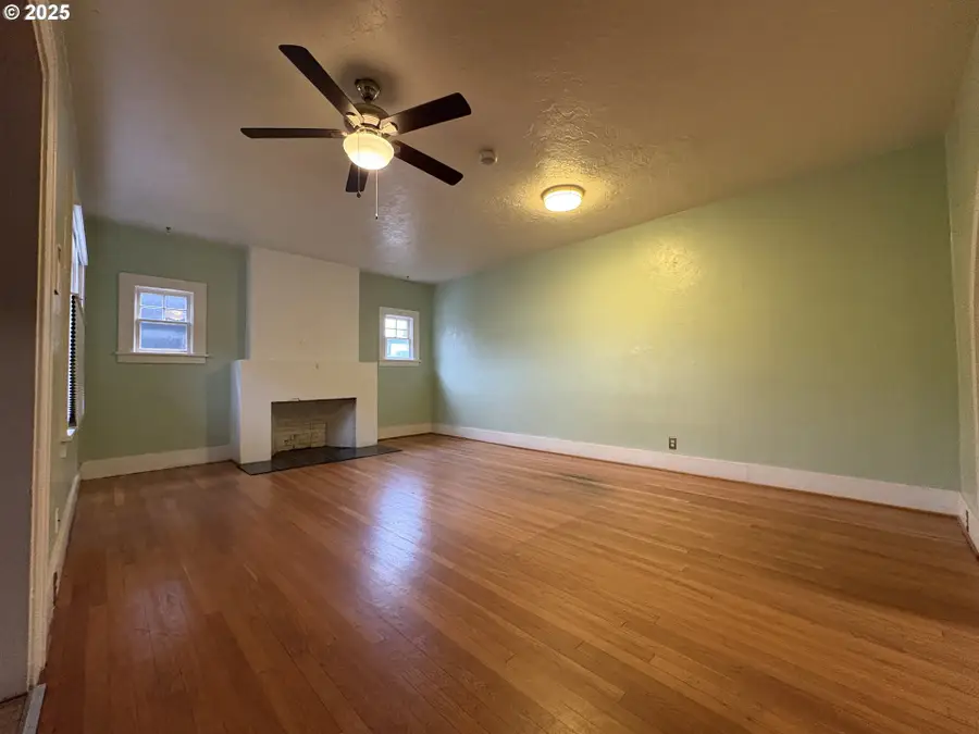 960/970 W 7th Ave, Eugene, OR 97402 - Image #3