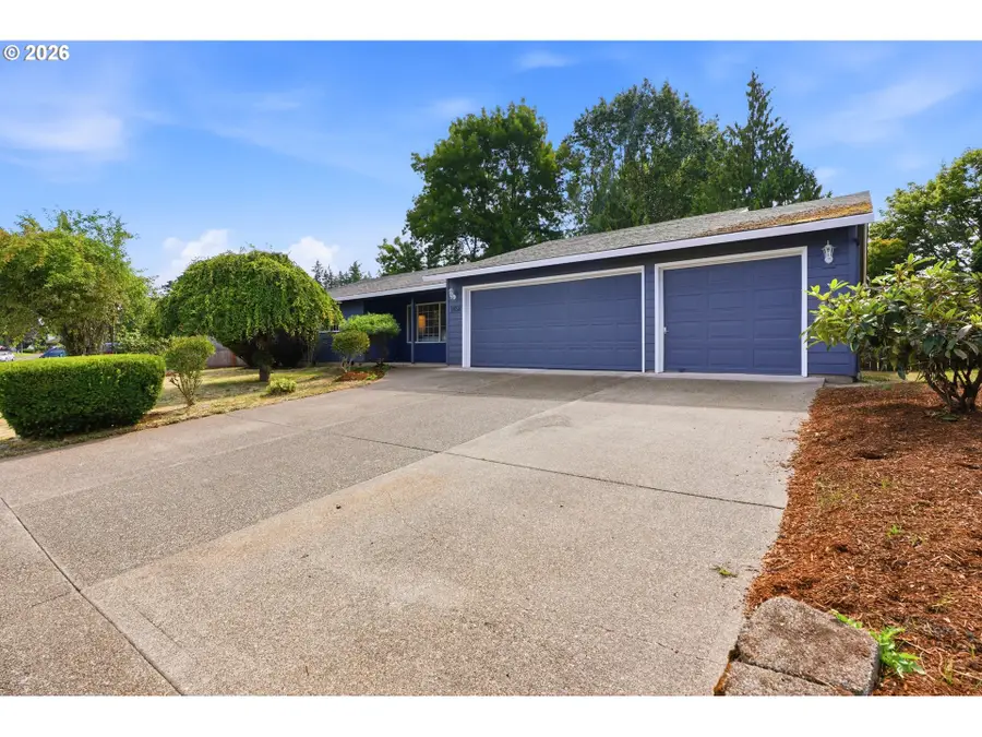1658 SW Goucher St, McMinnville, OR 97128 - #2