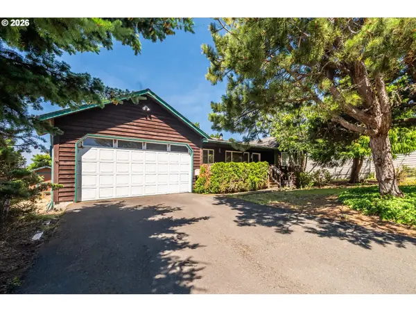 1906 NW Morse Way, Waldport, OR 97394