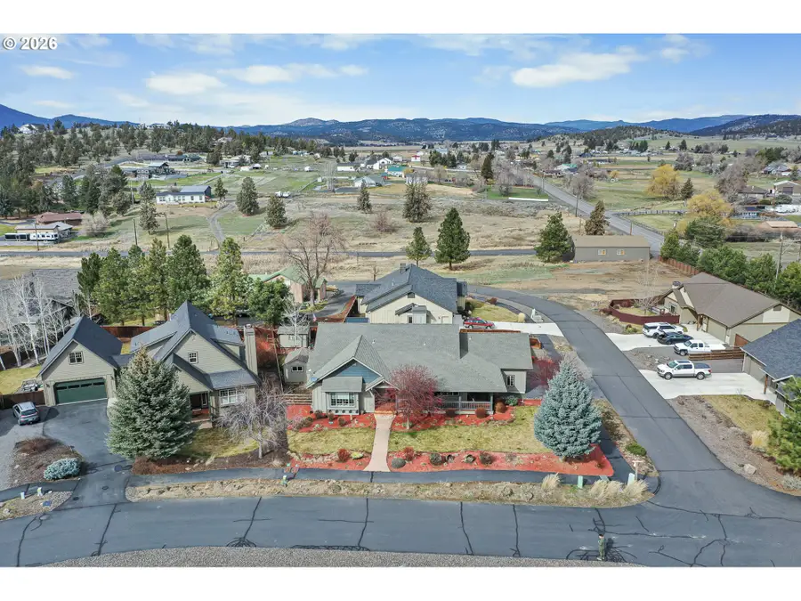 147 NW Saddlehorn Ct, Prineville, OR 97754 - #3