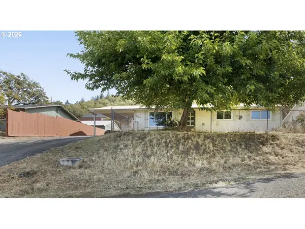 4545 Ridenour St, Roseburg, OR 97470