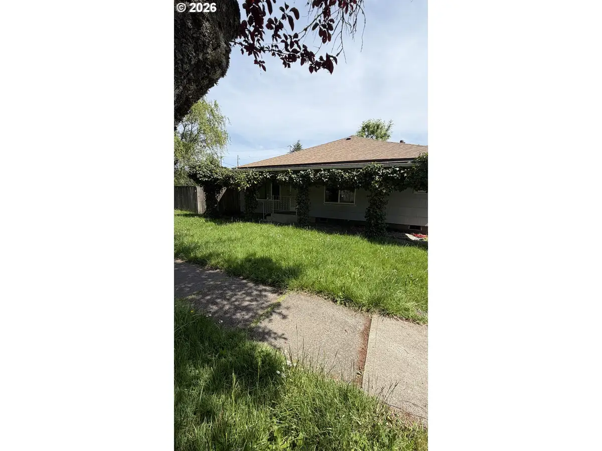 1106 S River St, Newberg, OR 97132 - #1