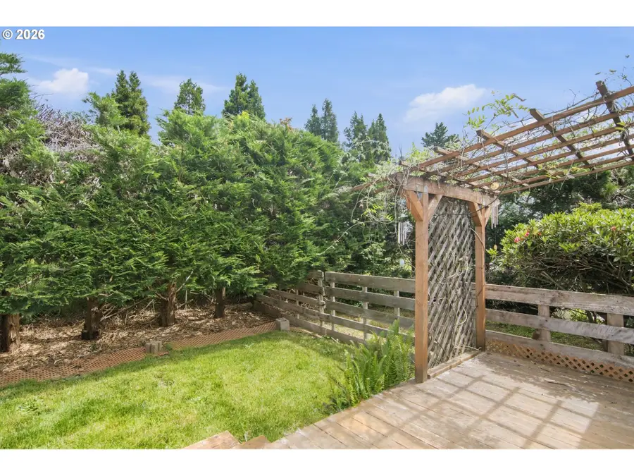 125 Susan St, Tri City, OR 97457 - #3