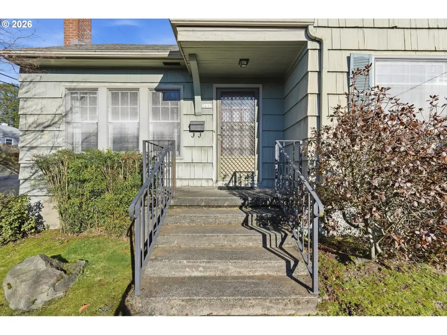 2605 SE Grant St, Portland, OR 97214 - Image #2
