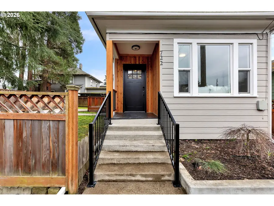 722 NE Skidmore St, Portland, OR 97211 - #2