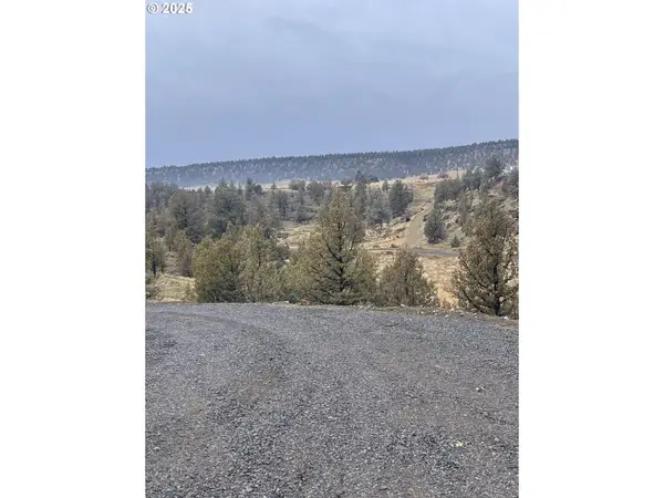 69800 NW Lower Valley Dr, Terrebonne, OR 97760