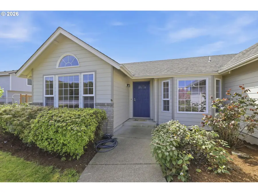 2277 Bonnie Ln, Springfield, OR 97477 - #3