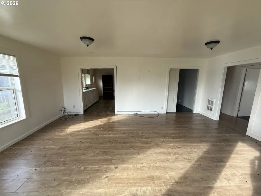 115 N 5th St, Lakeside, OR 97449 - #3