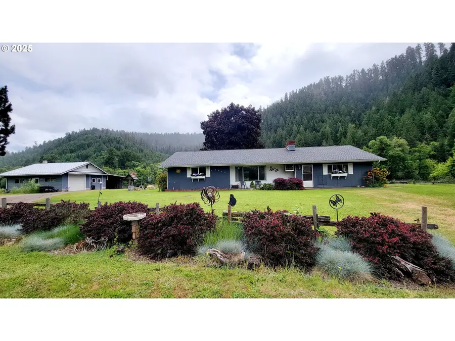 2965 S Myrtle Rd, Myrtle Creek Riddle, OR 97457 - #2