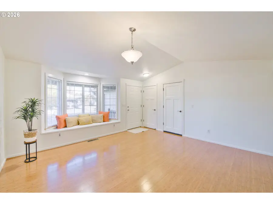 1351 SW 217th Ave, Beaverton, OR 97003 - #2