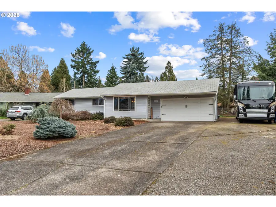 18030 SE Pershing Ct, Portland, OR 97236 - #3