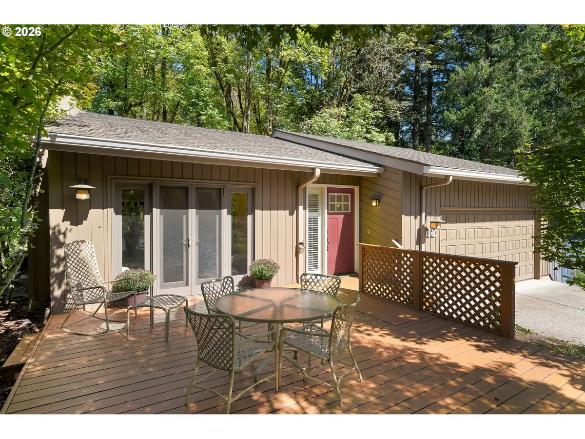 12 Mountain Cir, Lake Oswego, OR 97035 - #1