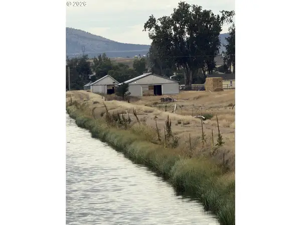0 SW Bear Dr, Madras, OR 97741