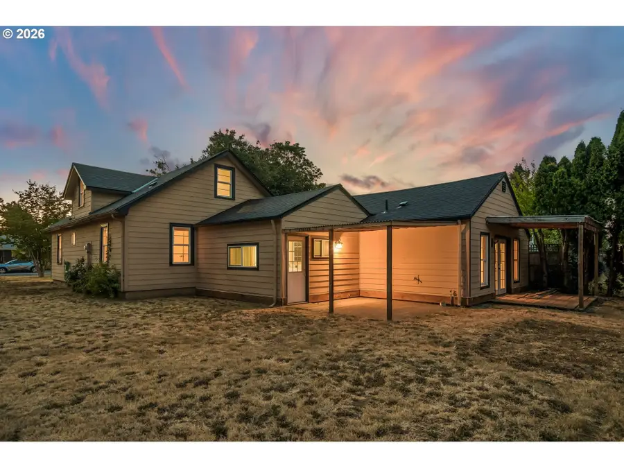 1520 N Maple St, Canby, OR 97013 - #3