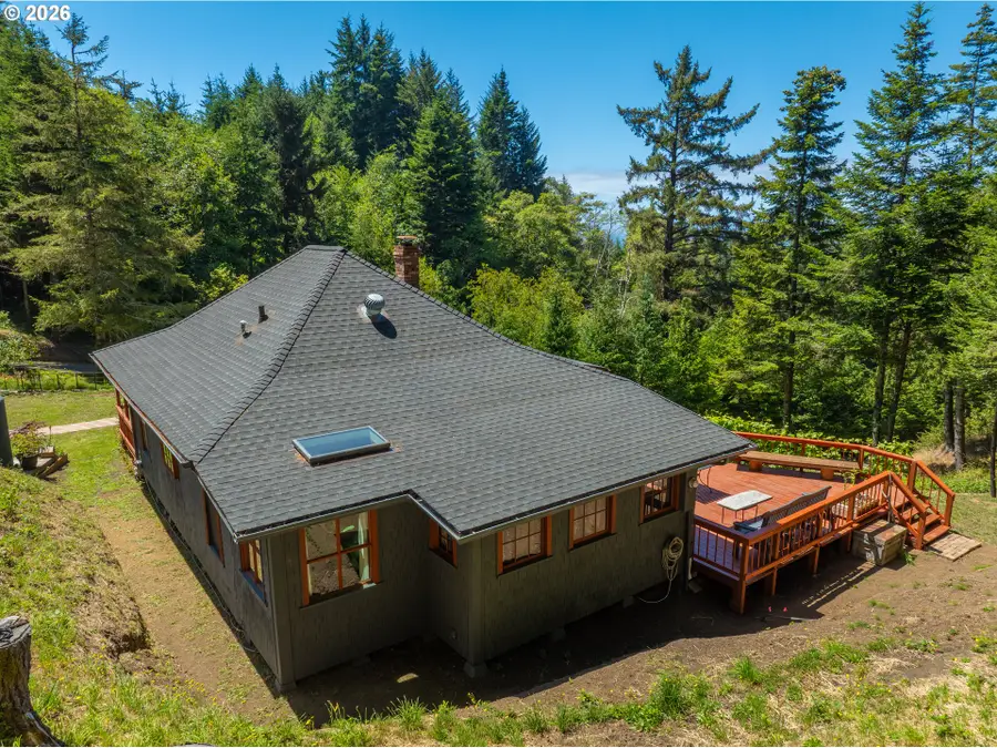 27837 Thimbleberry Rd, Gold Beach, OR 97444 - #2
