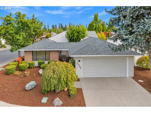 15705 NE Eugene St, Portland, OR 97230