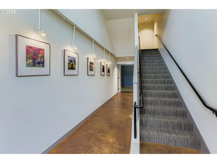 1425 NE 61st Ave #310, Hillsboro, OR 97124 - Image #3