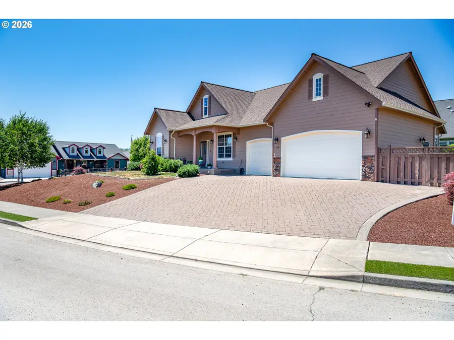 330 Wil Way, Winston, OR 97496 - #3