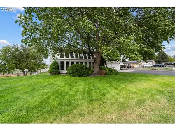 81850 Wilcox Ln, Umatilla, OR 97882