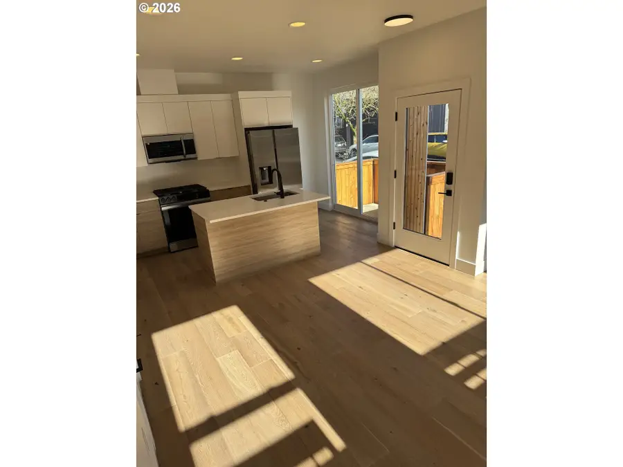 2383 SE 43rd St, Portland, OR 97206 - #3