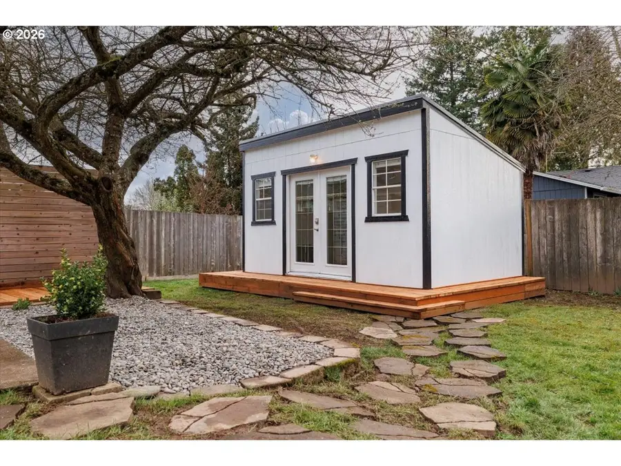 9324 N Burr Ave, Portland, OR 97203 - #2