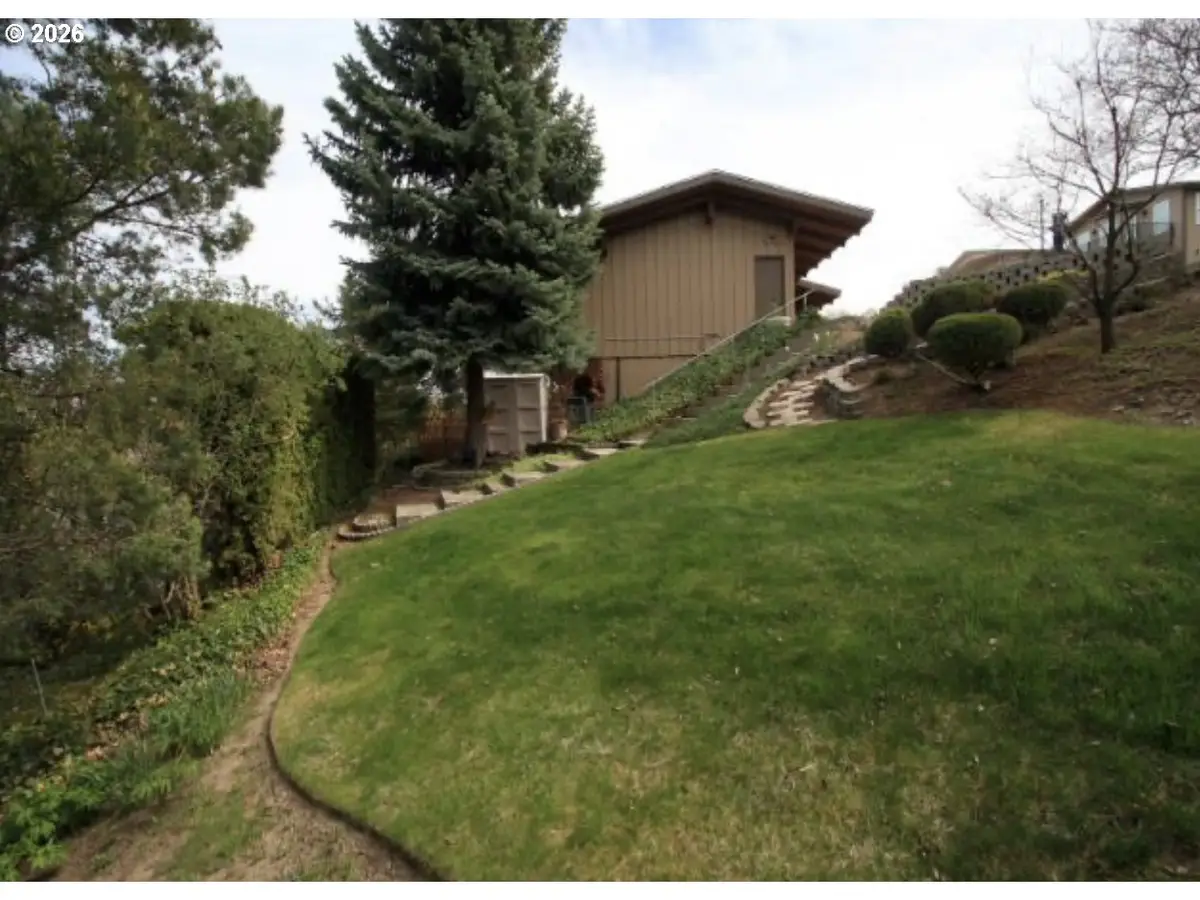 000 College St, Milton Freewater, OR 97862 - #1