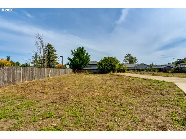 S 41st Pl #2, Springfield, OR 97478