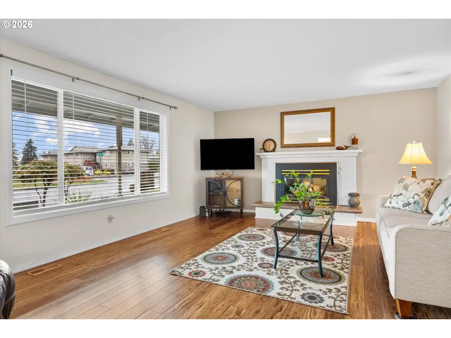 668 NE 21st Ave, Hillsboro, OR 97124 - #3