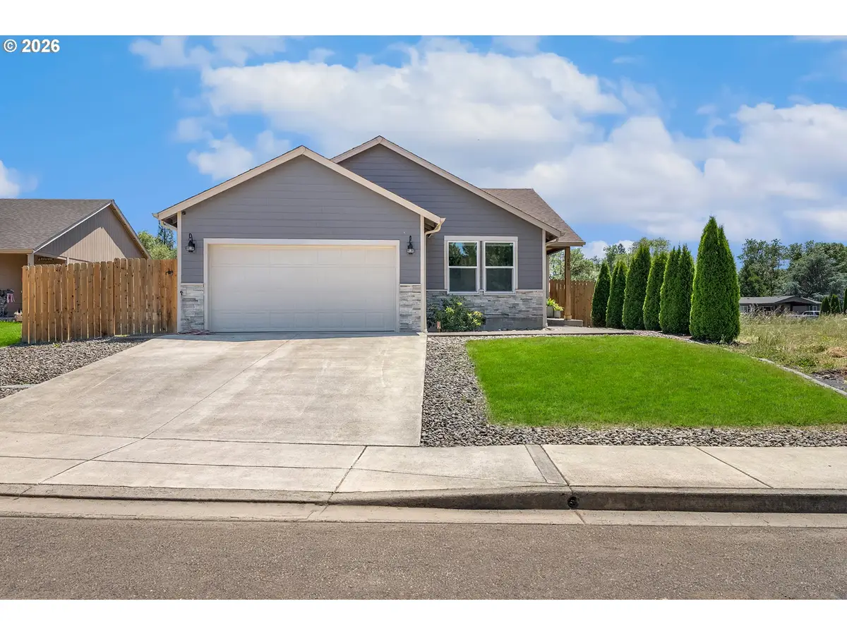 165 Collins Rd, Winston, OR 97496 - #1