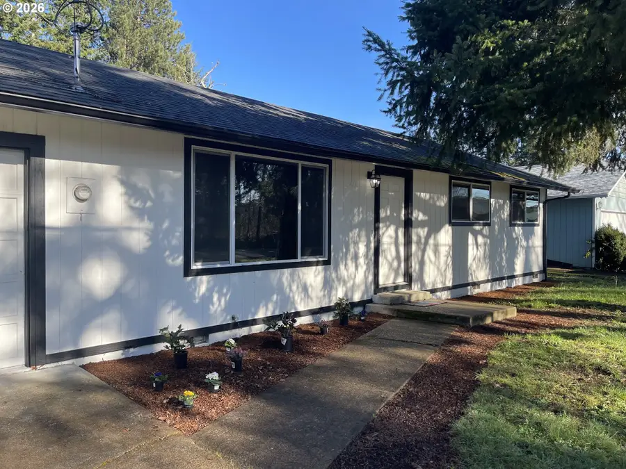 515 SW Monroe St, Sheridan, OR 97378 - #2