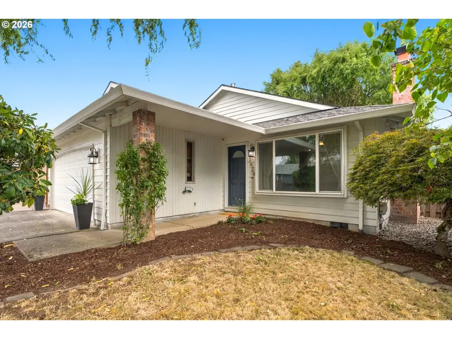 1424 SW 209th Ave, Beaverton, OR 97003 - #2