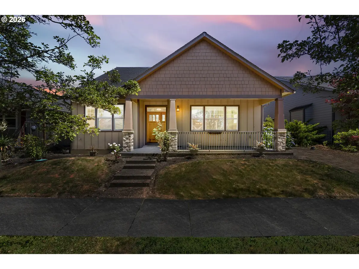 1703 Webb Lake Dr, Silverton, OR 97381 - #1