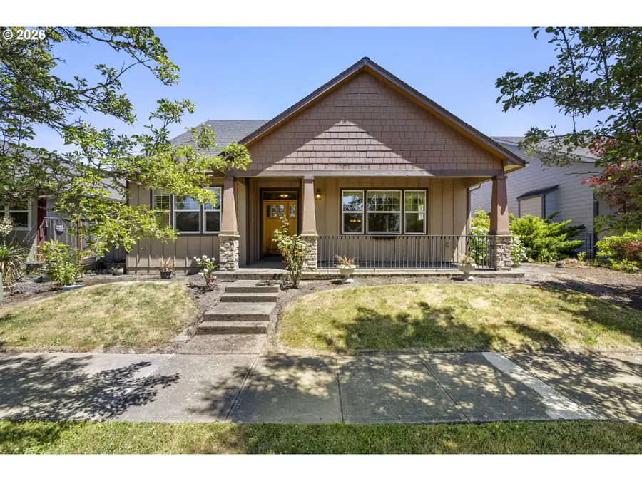 1703 Webb Lake Dr, Silverton, OR 97381 - #2