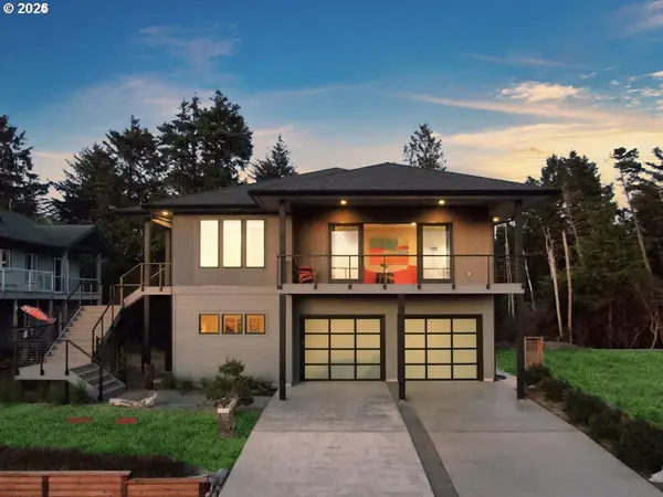 31908 J Pl, OceanPark, WA 98640