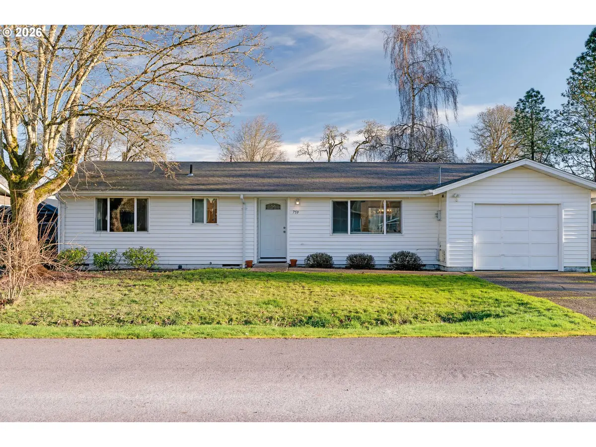 759 SE Elm St, Dundee, OR 97115 - Image #1