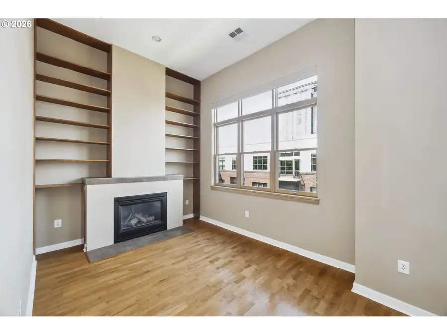821 NW 11th Ave #609, Portland, OR 97209 - Image #2