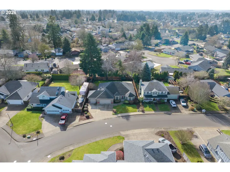212 Chimney Rock Ln, Eugene, OR 97404 - #3