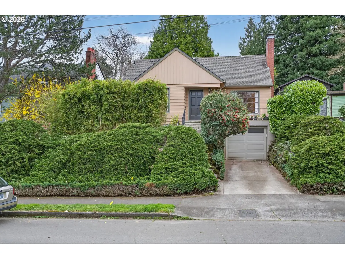 222 SE 62nd Ave, Portland, OR 97215 - #1