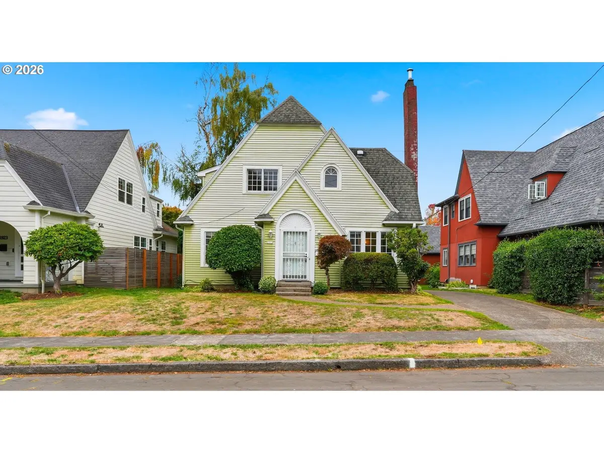 1915 SE 21st Ave, Portland, OR 97214 - #1