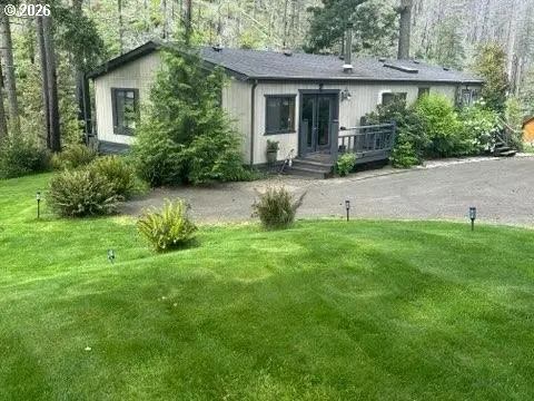 28664 N Umpqua Hwy, North Umpqua, OR 97447 - #2