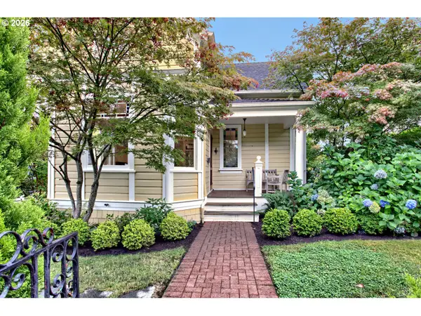 1728 SE Lambert St, Portland, OR 97202