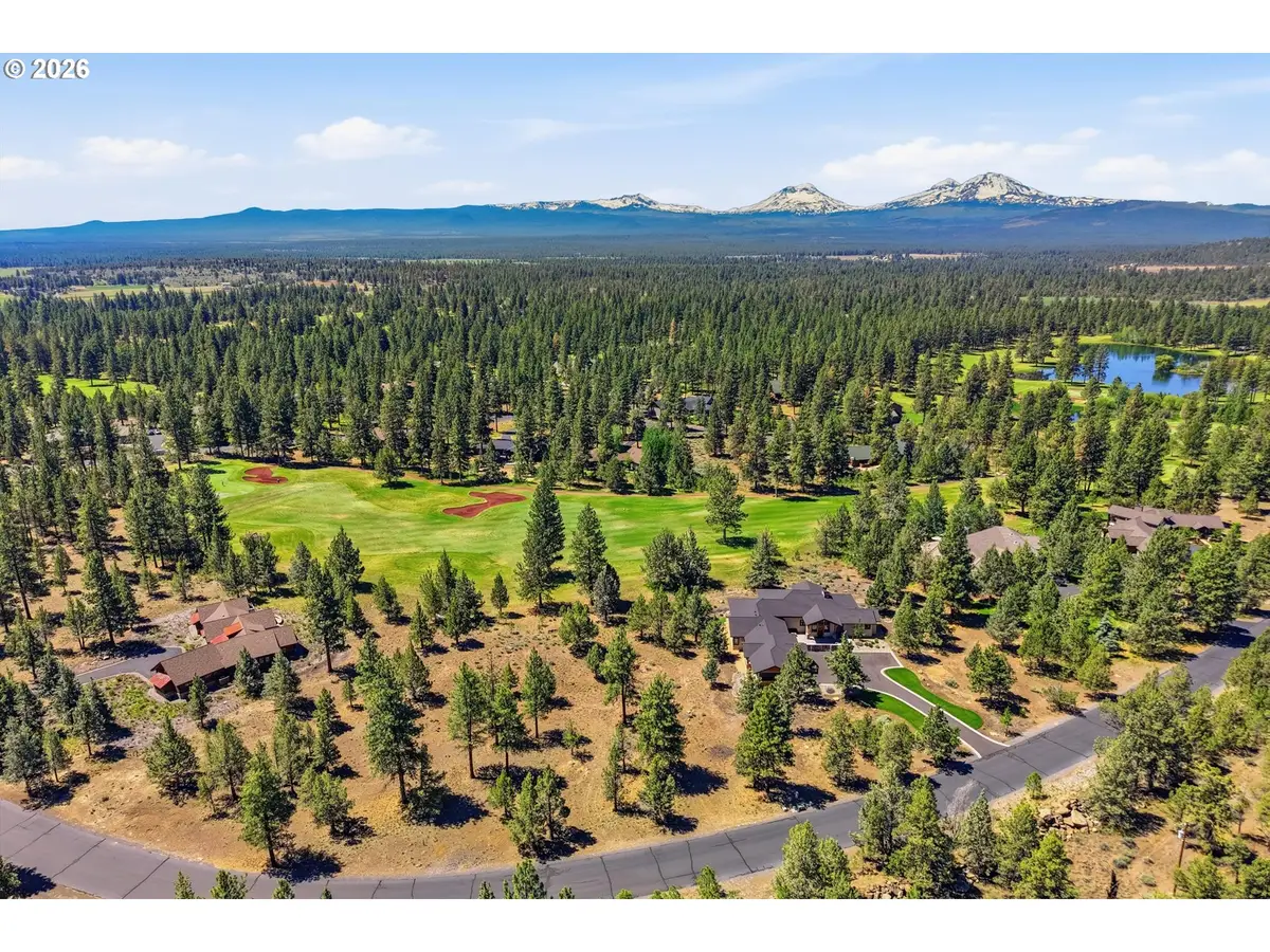 17057 Golden Stone Dr, Sisters, OR 97759 - #1