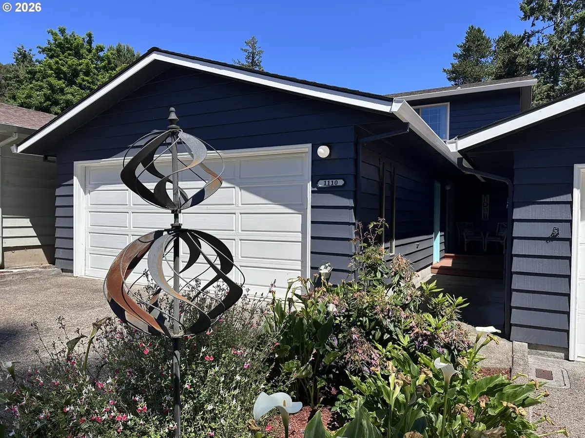 1110 NW Springwood Ln, McMinnville, OR 97128 - #1