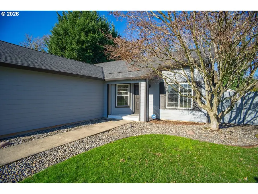 1323 Fairway Dr, Washougal, WA 98671 - Image #2